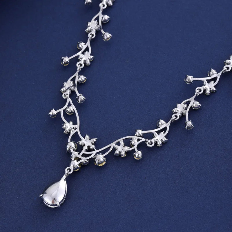 Gorgeous Waterdrop Flower Necklace Set for Women Elegant Choker Necklaces Earring Bridal Wedding Jewelry Sets Fashion
