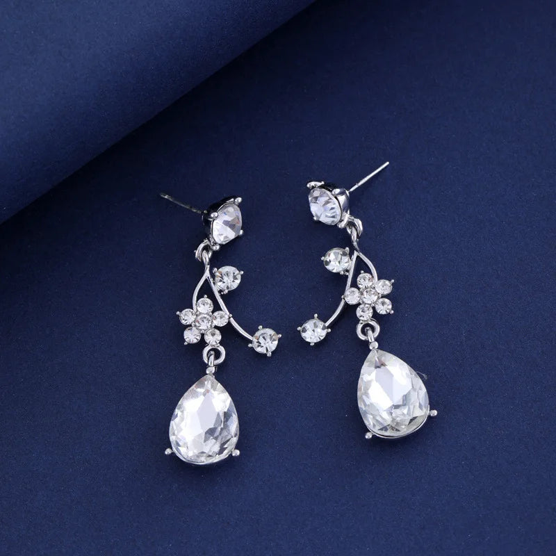 Gorgeous Waterdrop Flower Necklace Set for Women Elegant Choker Necklaces Earring Bridal Wedding Jewelry Sets Fashion